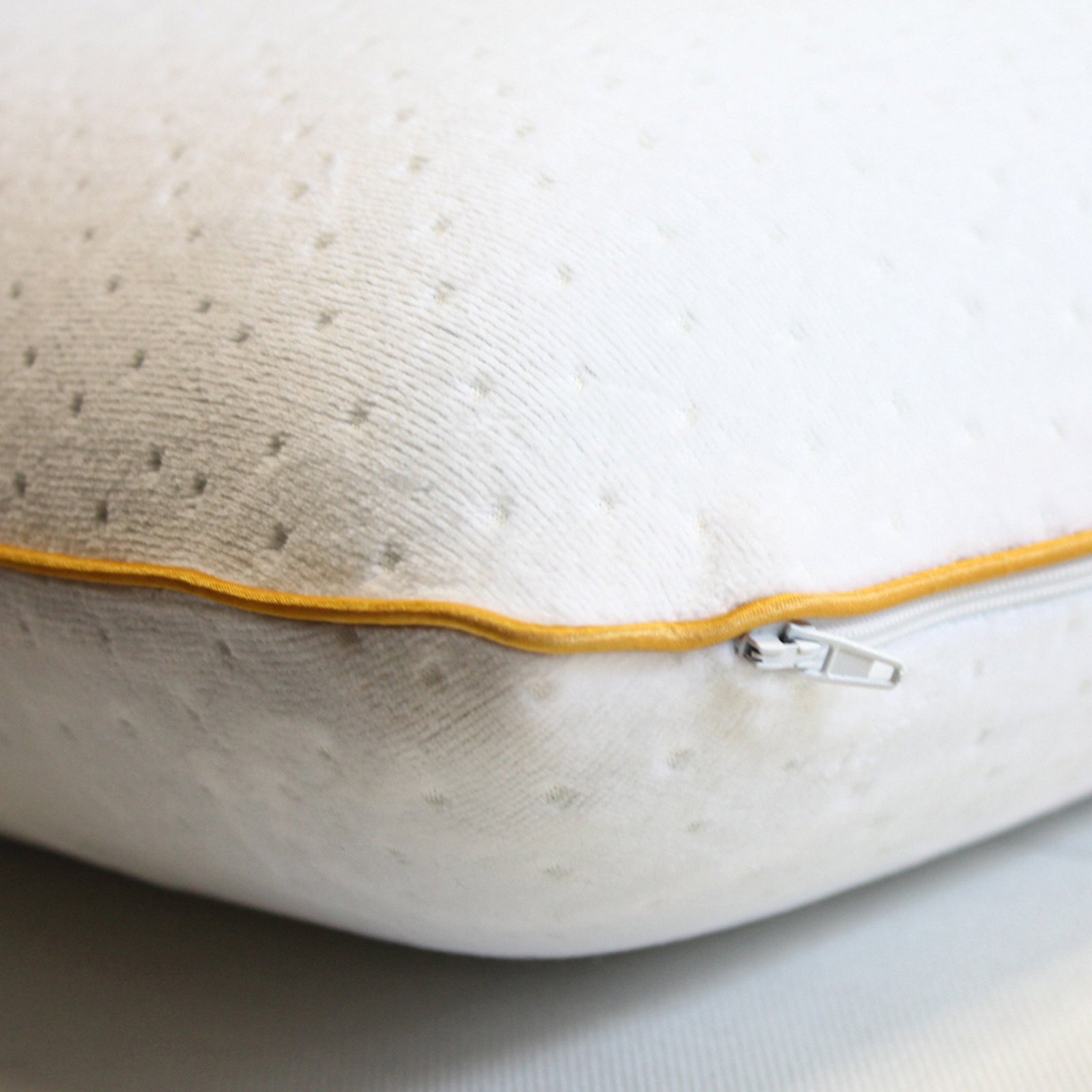 Traversin mémoire de forme, soutien cervical, déhoussable